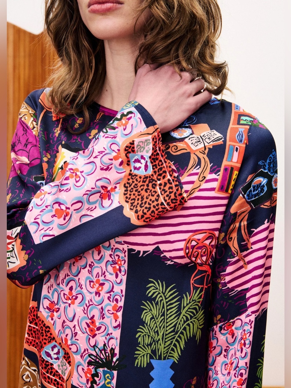 FRNCH Paris Ayurveda Printed Mini Dress Art Gallery Long Sleeve Shift NWT M Boho - Picture 3 of 16